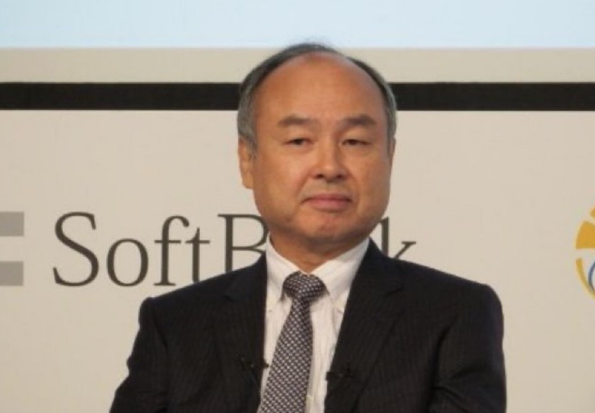 YamatoNekoJP's tweet photo. 日本中を中国製ソーラーパネルで埋め尽くし自然破壊を推進した張本人だと思う人✋ https://t.co/q4hWU9xGe2