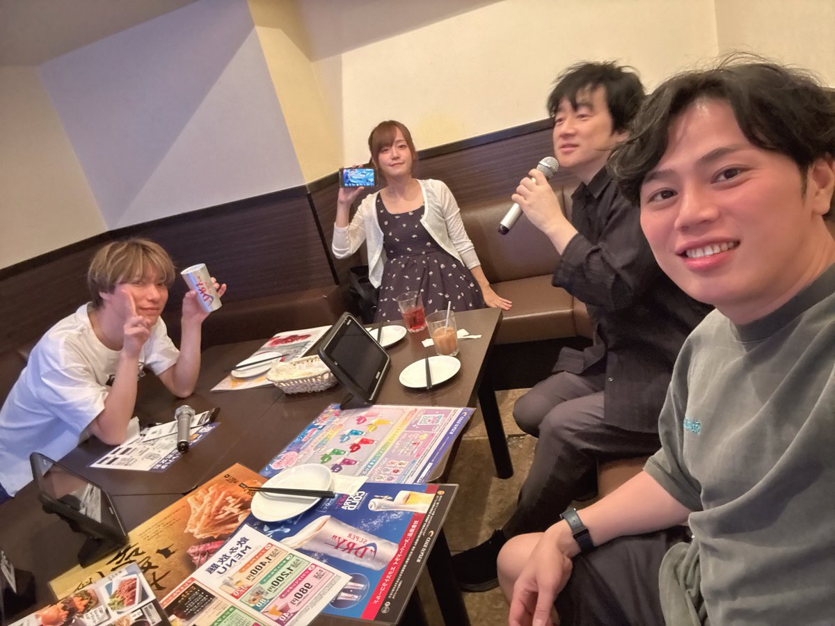 jagabayashi's tweet photo. おしぱい終わりにカラオケ🎤 https://t.co/ueGB90Ykas