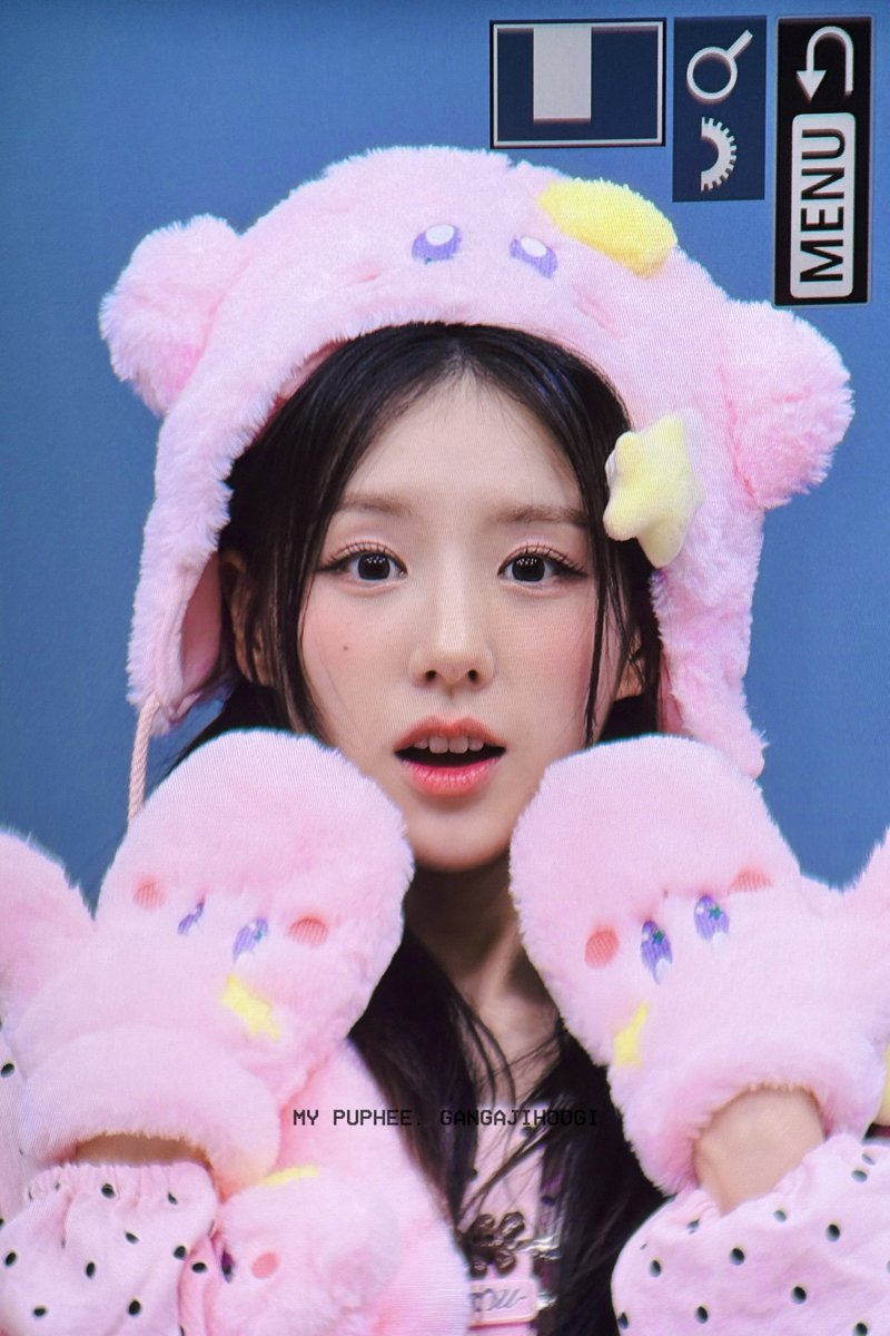 gangajihoogi's tweet photo. 260829 양갈래 커비 등장💕
#아르테미스 #ARTMS #희진 #HeeJin https://t.co/UgbR1mVEPl