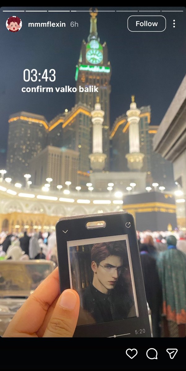 flakyjellyfish's tweet photo. ♻️🐺 cultist should be ashamed of themselves. cause what is this type of behaviour of not respecting in umrah? the most holy place on earth and you have to bring a human figure ??? 
Good job Valko stans
#valkoiscanceled https://t.co/euxvMsKnfK