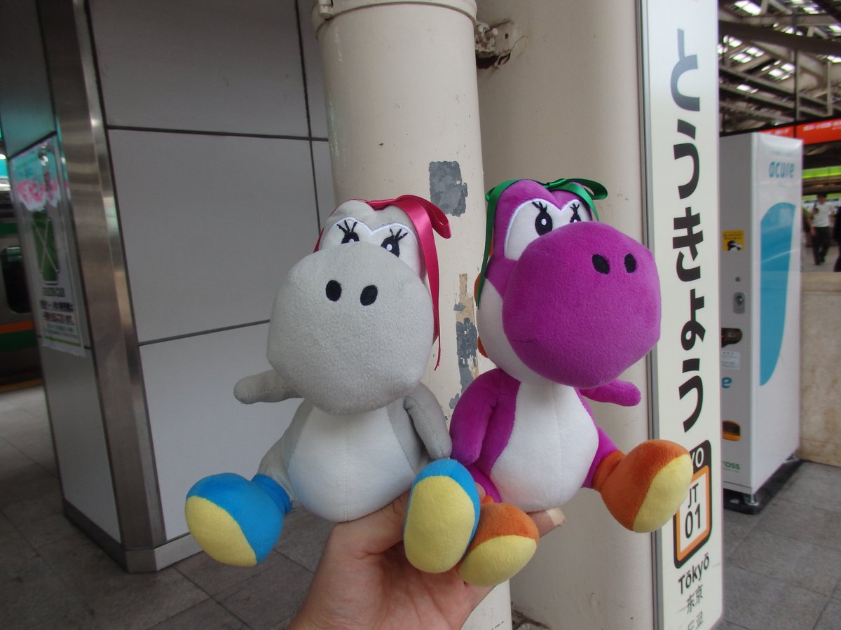minaddy_kong's tweet photo. 今週水曜日は東京、神奈川へ出かけていました
東京駅でミルクとレザンの２ショット🦖🦖 https://t.co/71DtMiPSWt
