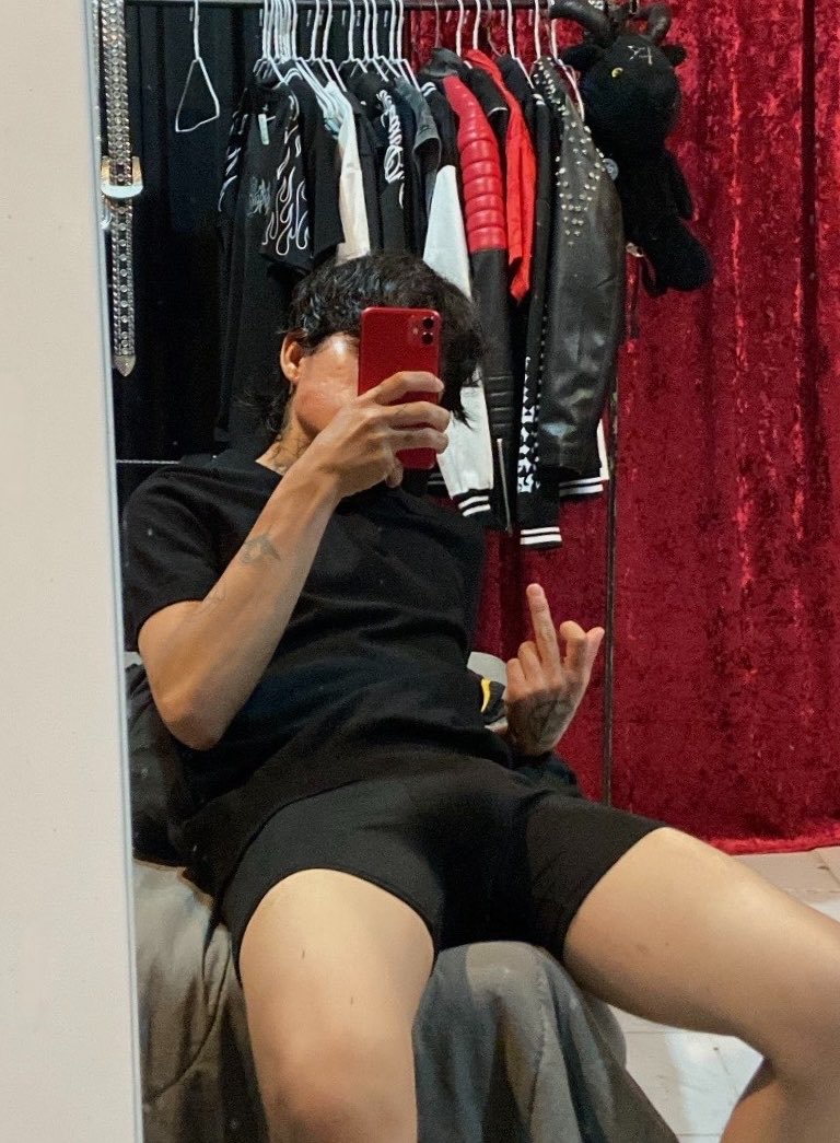 samaelln's tweet photo. 😝 https://t.co/yXCDGkHvD9