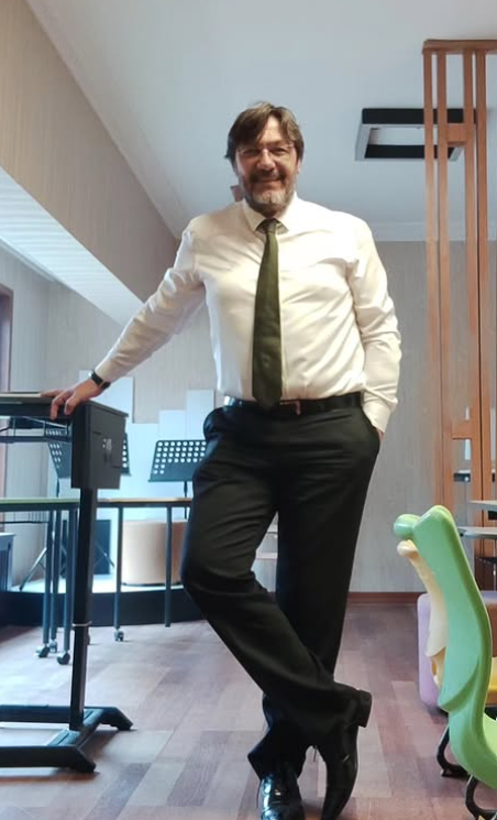 sadece__adnan's tweet photo. bugün de mesai... https://t.co/i4WCYI407c