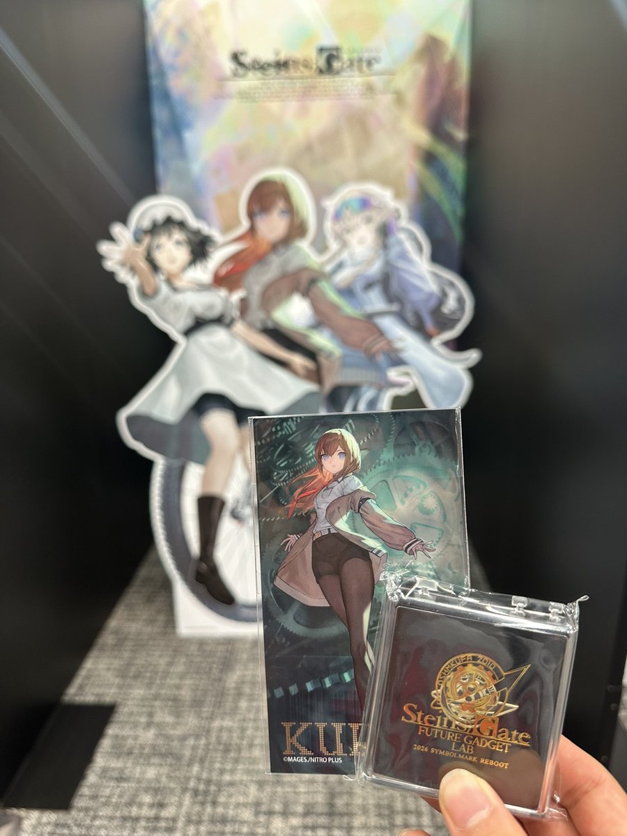PR26159164's tweet photo. フリー入場で行ってきやした！！めっちゃ良かった！！！目当てのラボメンピンバッチも買えて大満足でした！
 #シュタゲファイナルミッション https://t.co/i6WrBy4b9v