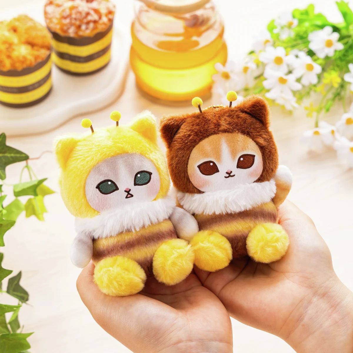 mofusandもふもふマーケット公式 na platformě X: „＼はちにゃん