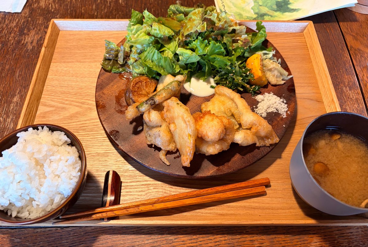 mikaroooooooo's tweet photo. ひよりさんとオフ会してきて楽しすぎた、、、、！！！
とっても大好きです🫶🫶
來潜の解釈素晴らしすぎて、、！
ご飯食べたーー！！ https://t.co/xxKqOVIOlh