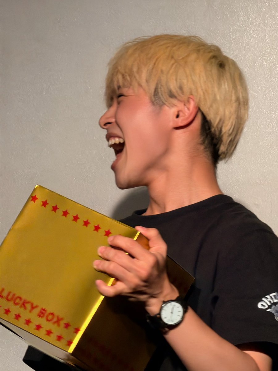 uradan_kakeru's tweet photo. いっさMC見てきた！！！
ほんとにお疲れ様！！！
めっちゃ面白かったぞー😍 https://t.co/NHHu69yL5m