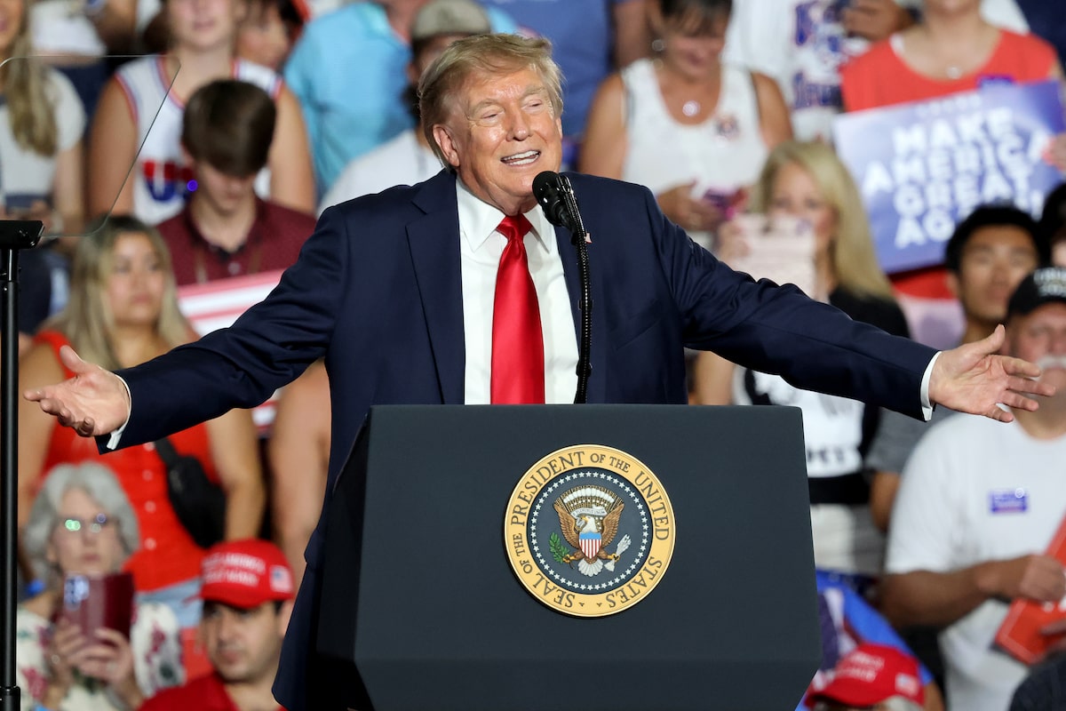 globeandmail's tweet photo. Opinion:  Stupidity is an infinitely renewable resource with this U.S. administration https://t.co/lOb2LznllT https://t.co/FMzXGRQUVe