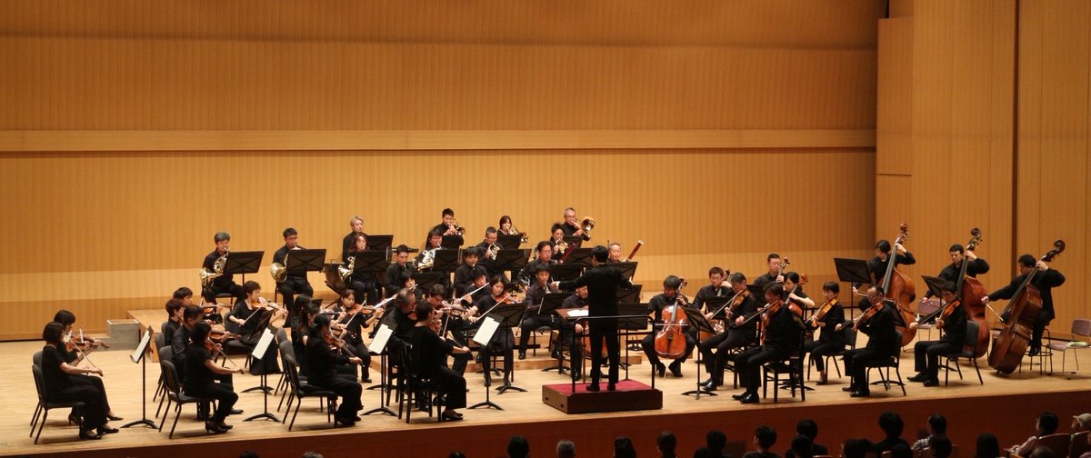 y_symphony's tweet photo. 米沢市伝国の杜にて行いました
【ユアタウンコンサート米沢公演】🎻
終演致しました✨
周防亮介さんのメンデルスゾーン、本当に素晴らしかったですね😍
ウェーバーやシューマンはまさに、山響ならではの響き❣️📯
お客様の熱い拍手と熱気が、とってもうれしかったです🥰
ご来場ありがとうございました✨ https://t.co/WLweMGZM9z