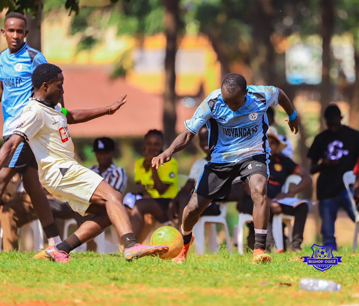 OgezLeague's tweet photo. Some action from matchday 2 as we head into matchday 3
📸 @Kamira_Asha 
#BishopOgezLeagueSn2 #Omusisa https://t.co/PGMjCGaBrl