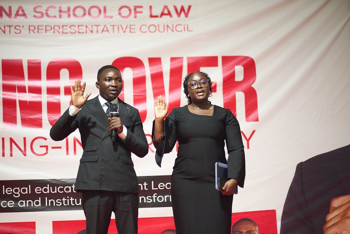 SRCGhlawschool's tweet photo. πβοΈ SWEARING-IN & HANDING OVER OF THE SRC
Introducing the new Speaker of Congress Janet Yirbeyogr and the New Deptuty Of Congress, Clerk & Congress Members of 67th SRC Administration.
A baton passed. A mandate renewed.
#GSLSRC #GhanaSchoolOfLaw #SwearingIn #HandingOver https://t.co/HSQG2d9JPG