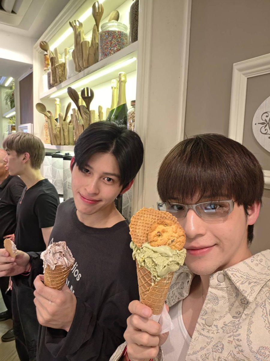 doublepjourney_'s tweet photo. ciaociaociao

📸 IG : skywongravee

#PondPhuwin2ndFMinRome
#ปอนด์ภูวินทร์ #PondPhuwin
#ppnaravit #phuwintang https://t.co/vnqUwMxG8i