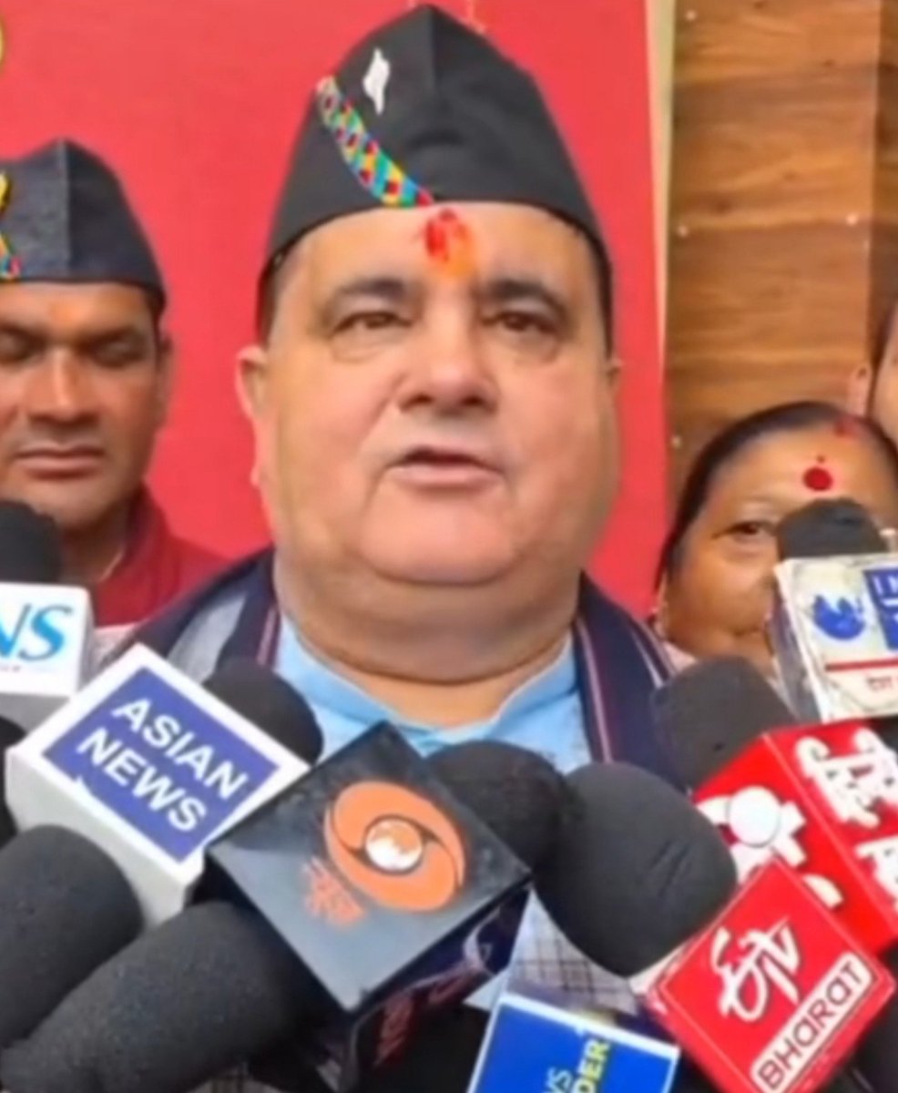 SurajKrBauddh's tweet photo. नड्डा जी, पार्टी में आपकी कोई वैल्यू है या नहीं?

हल्द्वानी में खरगे जी के साथ हुए "शुद्धीकरण" के मामले में आपने संसद में कहा था कि दोषियों पर कार्रवाई होगी।

कार्रवाई तो दूर की बात है, उत्तराखंड का BJP प्रदेश अध्यक्ष महेंद्र भट्ट बेशर्मी से इस घटना को जस्टिफाई कर रहा है। https://t.co/6ASnX7ZIqM