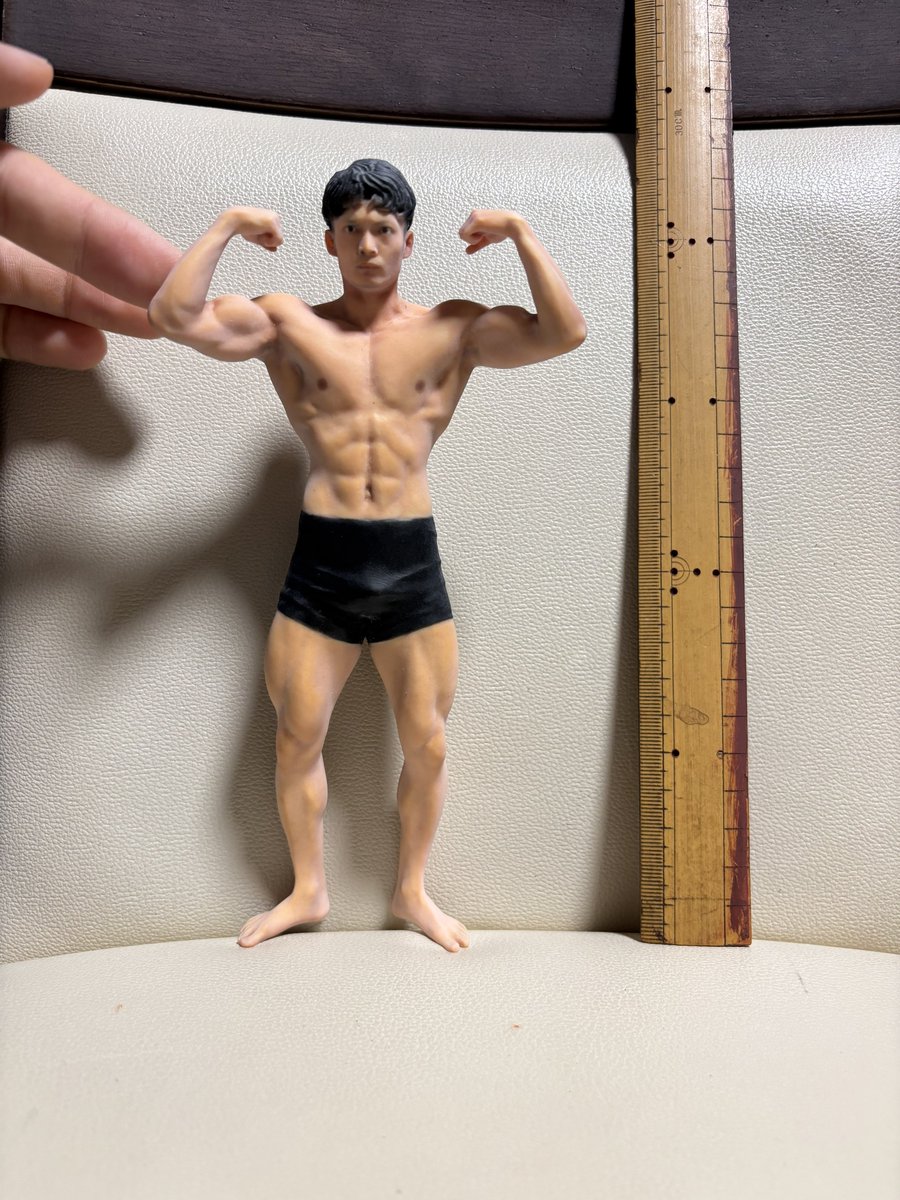 ao_cos3's tweet photo. 【あおフィギュア化計画】
先日3Dスキャンしていただいた自分のフィギュアが完成しました‼️
いつも鏡で見ている姿がそのままフィギュアになっていて感激です🥹
(欲しいという方いましたらDMにてご相談ください🙇‍♂️)
自身のグッズ制作を考えている方や、自分の身体を形に残したいトレーニーにもオススメです✨
@METAMATE_jp 
#PR