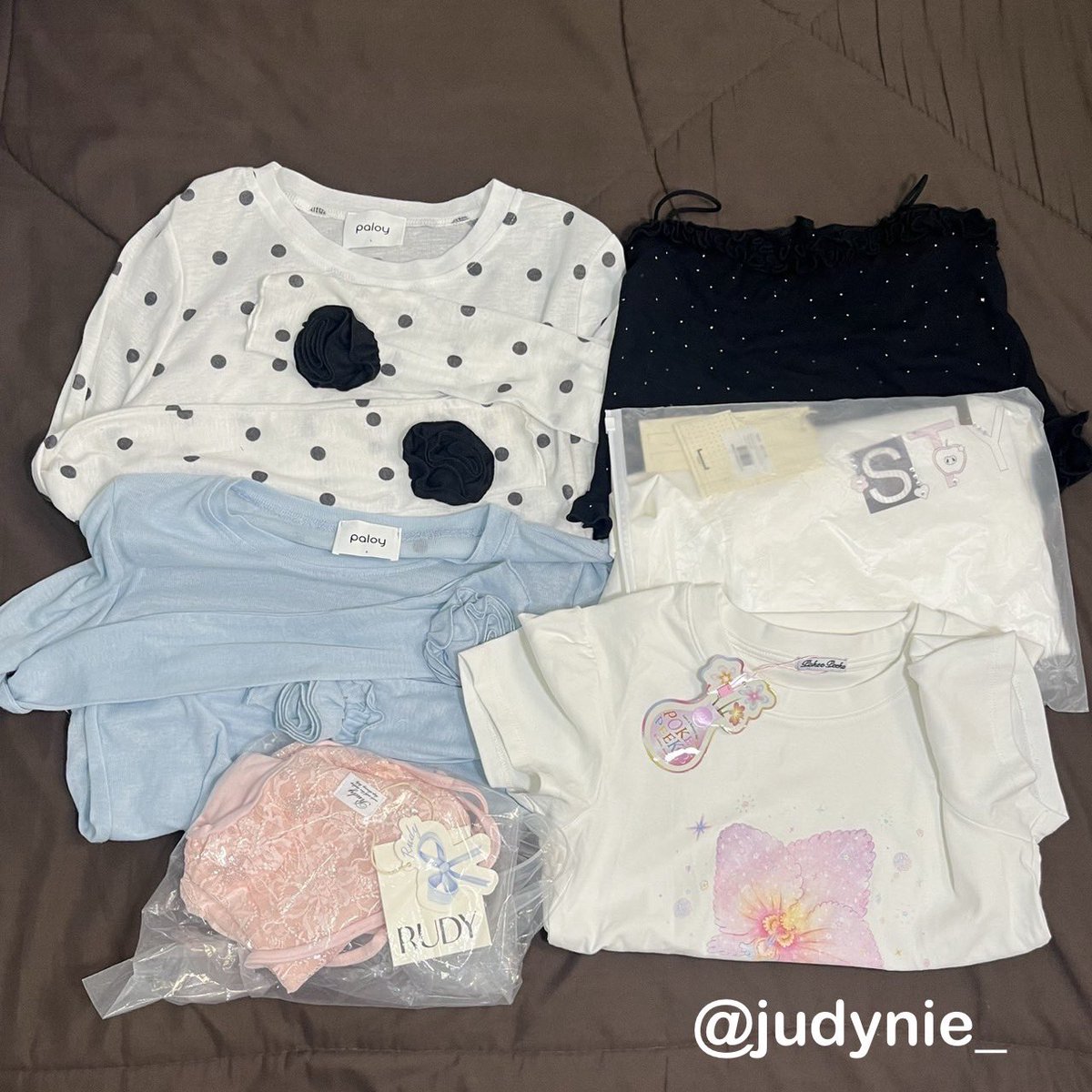 Judynie_'s tweet photo. ˖ ݁ 𐙚 ส่งต่อเสื้อผ้าค้าบ มีมากกว่าในภาพ 💗

📍live today 21:00 เน้นนหมดห้ามพลาดด

รีปัก มาเรียกก💘💘💘

#ส่งต่อเสื้อผ้ามือสอง #ส่งต่อเสื้อผ้ามือ2 #ส่งต่อเสื้อผ้า #เสื้อผ้ามือ2 #ส่งต่อ #โล๊ะตู้เสื้อผ้า #ส่งต่อเสื้อผ้ามือสองสภาพดี #โล๊ะตู้ #ส่งต่อcintage #ส่งต่อstylist https://t.co/DWgua8aHKj