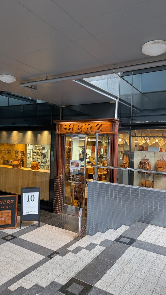 aotokaitesei's tweet photo. 本日は名古屋のSHOPをパトロール🫡
異常なし!?👉️
#フクシマウォッチ
#mirco #TYPE02 https://t.co/ekiZleEid0