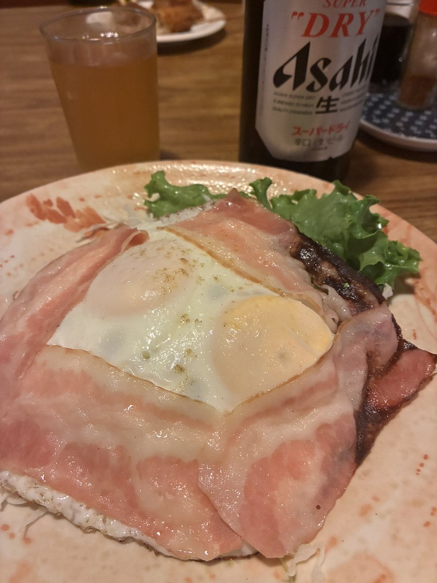 samebulu's tweet photo. ベーコンエッグでうぇーい乁( ˙ω˙ 乁) https://t.co/zdnWDxeGww