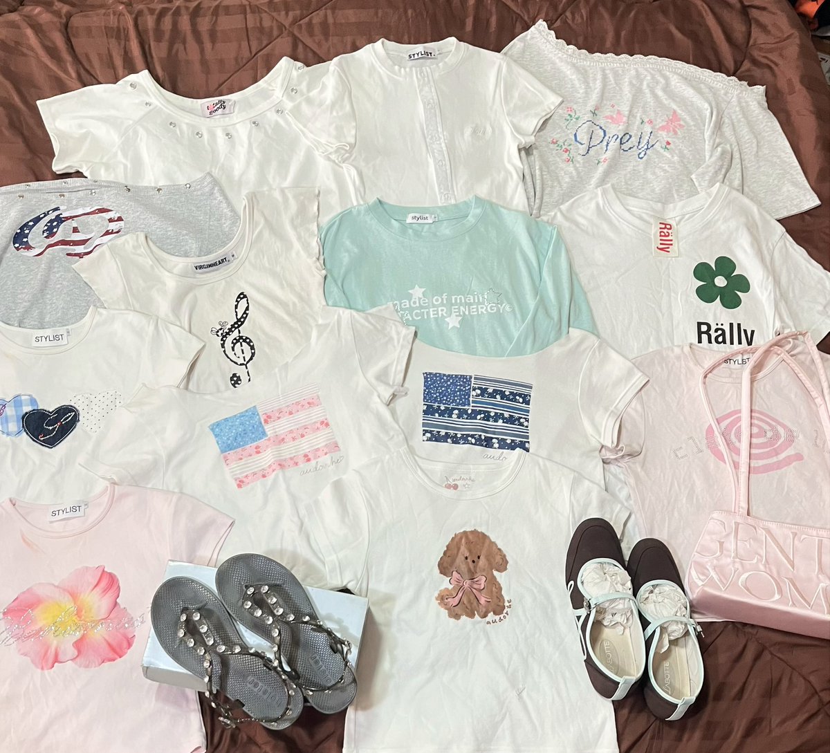 iimmykx's tweet photo. ୧🩰 ส่งต่อเสื้อผ้ามือ1/2 👼🏻💌

🫧 ส่วนใหญ่ไม่เกิน80 มีเยอะกว่าในรูปเยอะมากก🏄🏻‍♀️💖

ค่าส่ง1-3 ตัว45/เหมาส่ง55
รีปักลด5฿

🎐 ลงพรุ่งนี้ 30/08 ( 20.30 น. )

#ส่งต่อเสื้อผ้า #ส่งต่อเสื้อผ้ามือสอง #เสื้อผ้ามือสอง #โล๊ะตู้เสื้อผ้า #ส่งต่อfeelfree #ส่งต่อcintage #ส่งต่อduex https://t.co/7wC65YNYFe