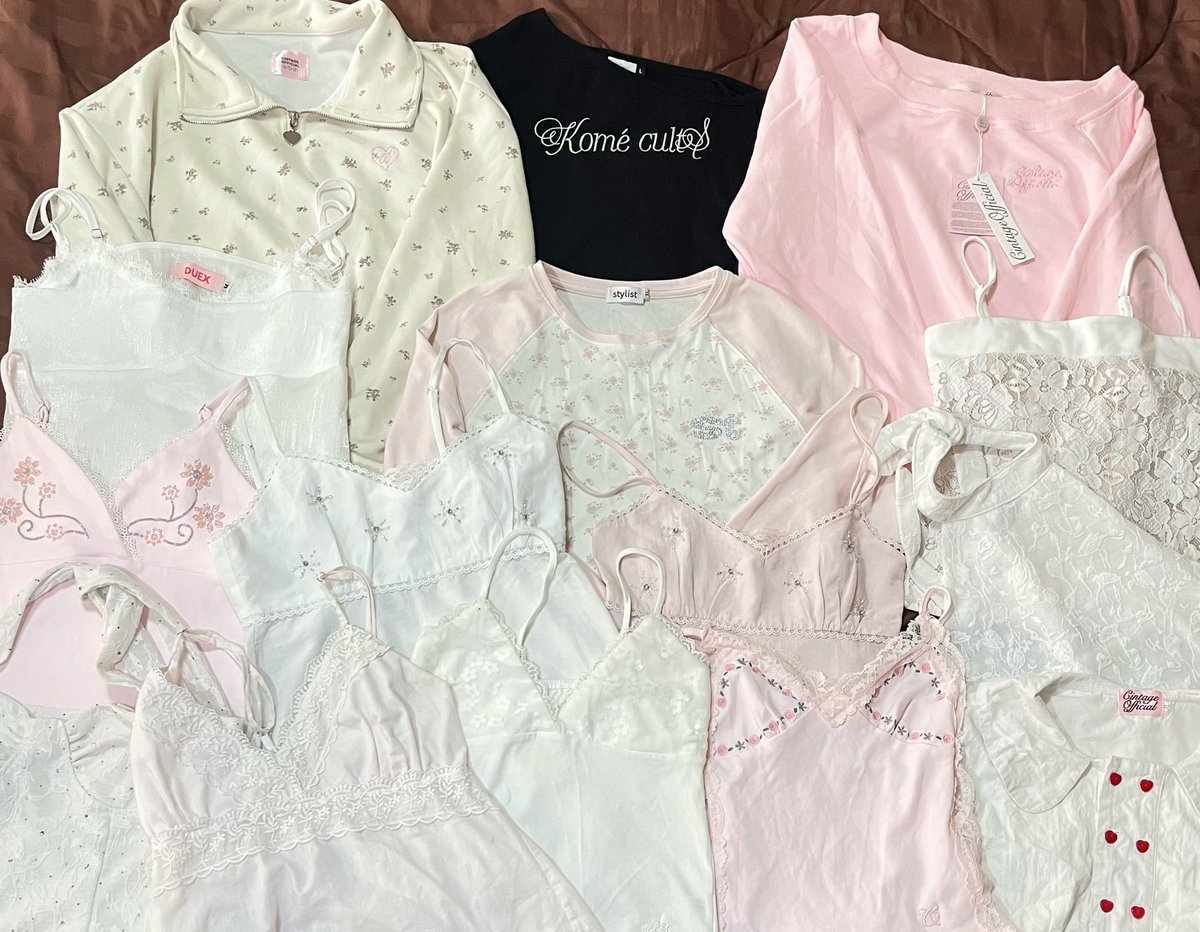 iimmykx's tweet photo. ୧🩰 ส่งต่อเสื้อผ้ามือ1/2 👼🏻💌

🫧 ส่วนใหญ่ไม่เกิน80 มีเยอะกว่าในรูปเยอะมากก🏄🏻‍♀️💖

ค่าส่ง1-3 ตัว45/เหมาส่ง55
รีปักลด5฿

🎐 ลงพรุ่งนี้ 30/08 ( 20.30 น. )

#ส่งต่อเสื้อผ้า #ส่งต่อเสื้อผ้ามือสอง #เสื้อผ้ามือสอง #โล๊ะตู้เสื้อผ้า #ส่งต่อfeelfree #ส่งต่อcintage #ส่งต่อduex https://t.co/7wC65YNYFe
