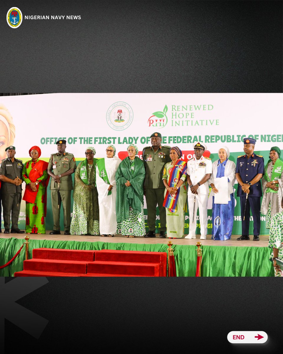 NigerianNavy's tweet photo. CNS REAFFIRMS NAVY'S SOLIDARITY WITH FAMILIES OF FALLEN PERSONNEL
#NigerianNavy
#OnwardTogether
#FallenHero
#MilitarySupport
#RenewedHopeAgenda https://t.co/RR26c35c6D