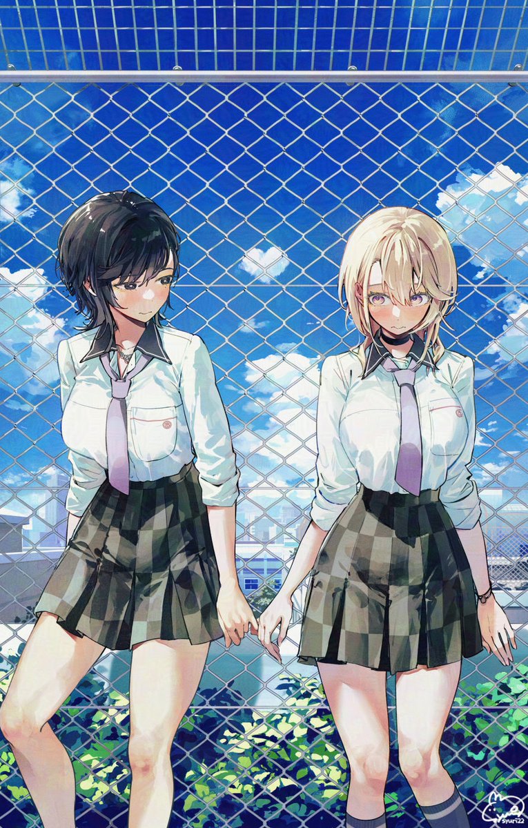 syuri22's tweet photo. 君が初恋になる　長身ギャル https://t.co/pWJBGVkONk