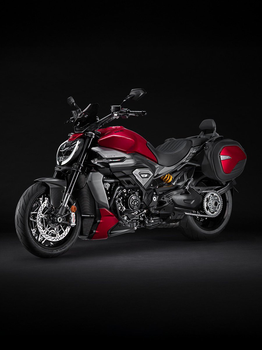 Ducati_India's tweet photo. Your next adventure is calling, and it's feeling pretty comfortable.

Elevate your XDiavel V4 with the Touring package: heated handgrips, semi-rigid side panniers and a passenger backrest. Maximize comfort on every single kilometer of that next trip. 

#DucatiIndia #XDiavelV4 https://t.co/FXHO1iRyB2
