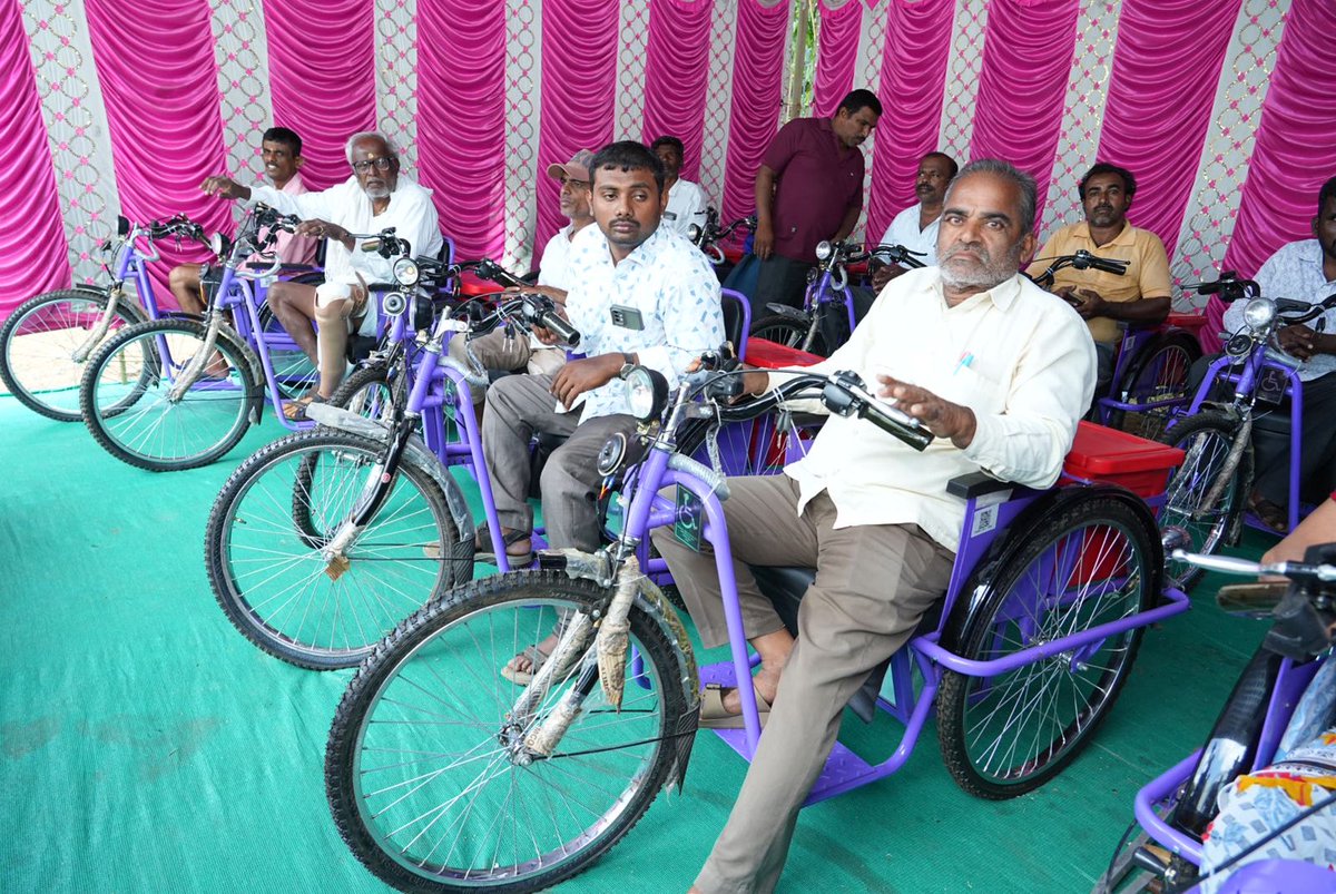 hd_kumaraswamy's tweet photo. 📍 Mandya

Distributed assistive devices worth ₹50 lakh to 299 persons with disabilities under the CSR initiatives of SAIL and ALIMCO.

Battery-operated tricycles, artificial limbs, hearing aids and other equipment will help beneficiaries lead more independent and dignified lives.

Empowerment, not sympathy, must be our approach towards persons with disabilities.

@SAILsteel @ALIMCOHQ