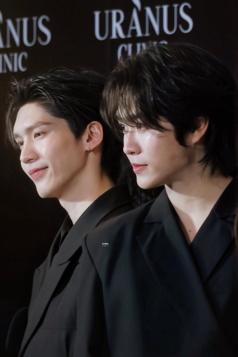 yvesishappyy's tweet photo. 290826 𓏔 #UranusClinicxAouBoom #AouBoom

AOUBOOM URANUS LAMPANG

(🖤.) ࣪ ˖ ⭑

——————————— ⟢ ˚⊹
◜  #aou_tnbknr 𓎛 #besevboom ◞
˗ˋˏ #takenbyyves◞♡ ˎˊ˗ https://t.co/iq8rNXPvRd