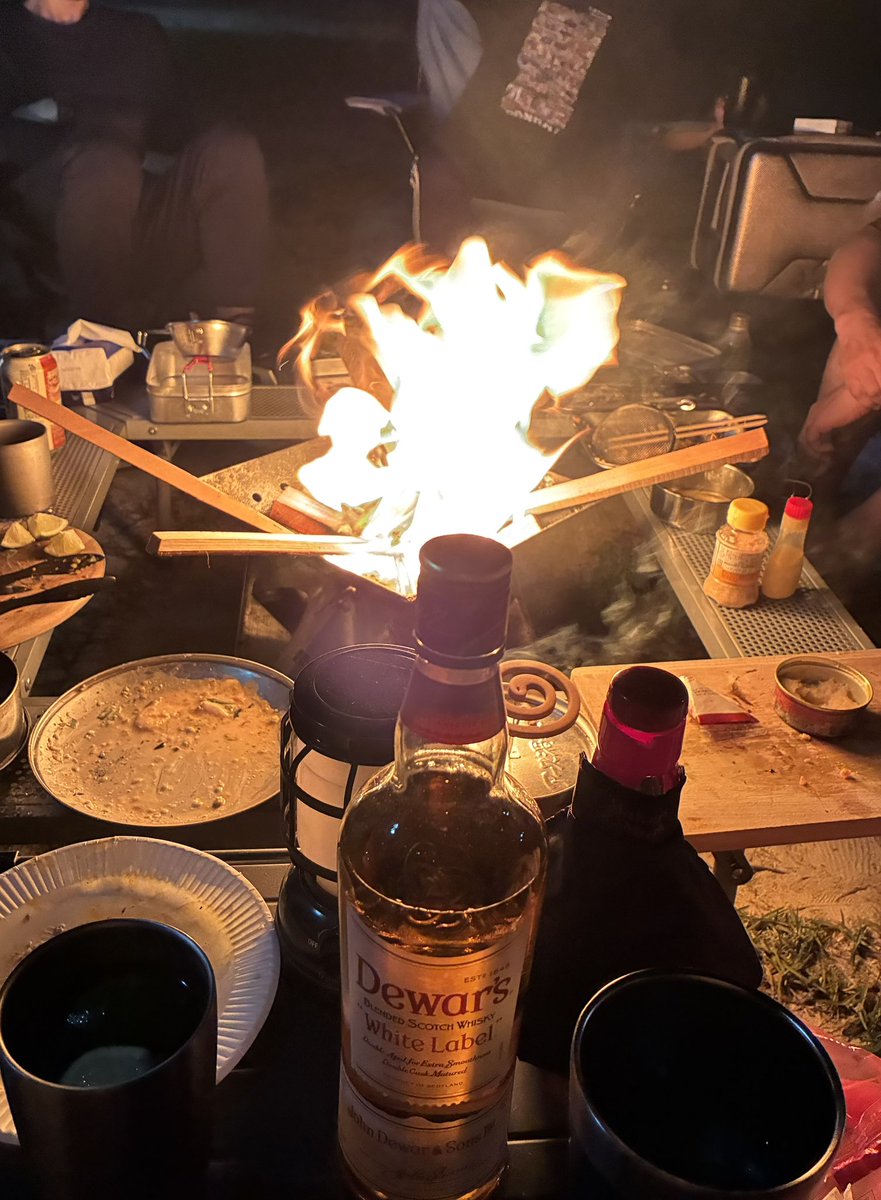 saruhei0920's tweet photo. 焚き火見ながら男だけで恋バナとかして気色悪い😊 https://t.co/ViCFKQ7oAG