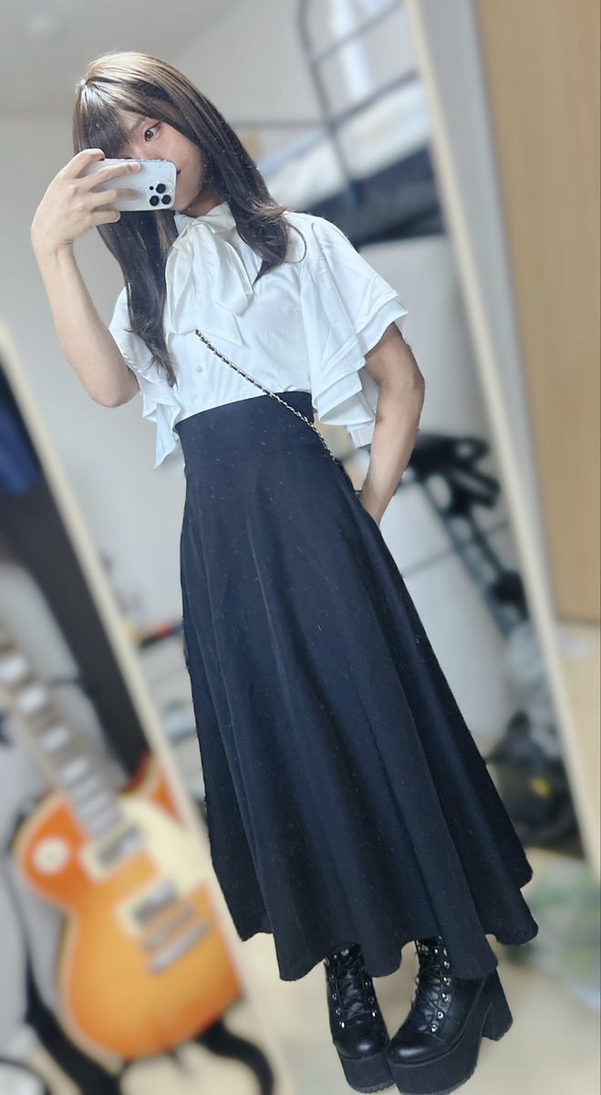 runonchan_sub's tweet photo. ロングスカートなら女装でも外出しやすいね
ハイウエストロングスカートに厚底でスタイル爆盛りw https://t.co/IMLHuTnWlf