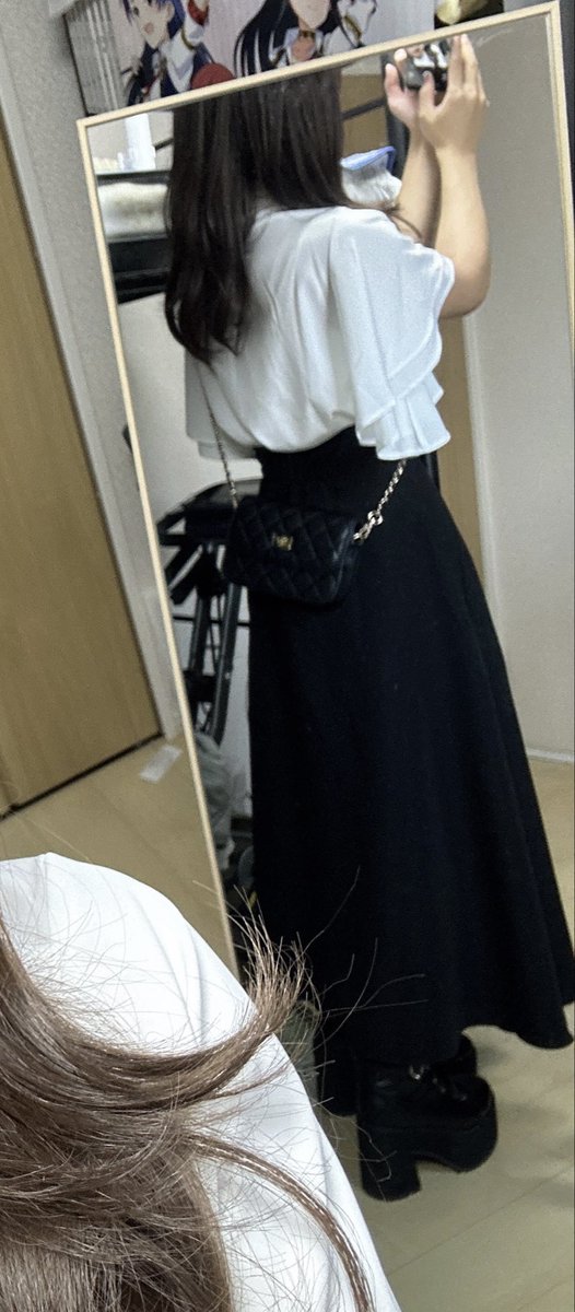 runonchan_sub's tweet photo. ロングスカートなら女装でも外出しやすいね
ハイウエストロングスカートに厚底でスタイル爆盛りw https://t.co/IMLHuTnWlf