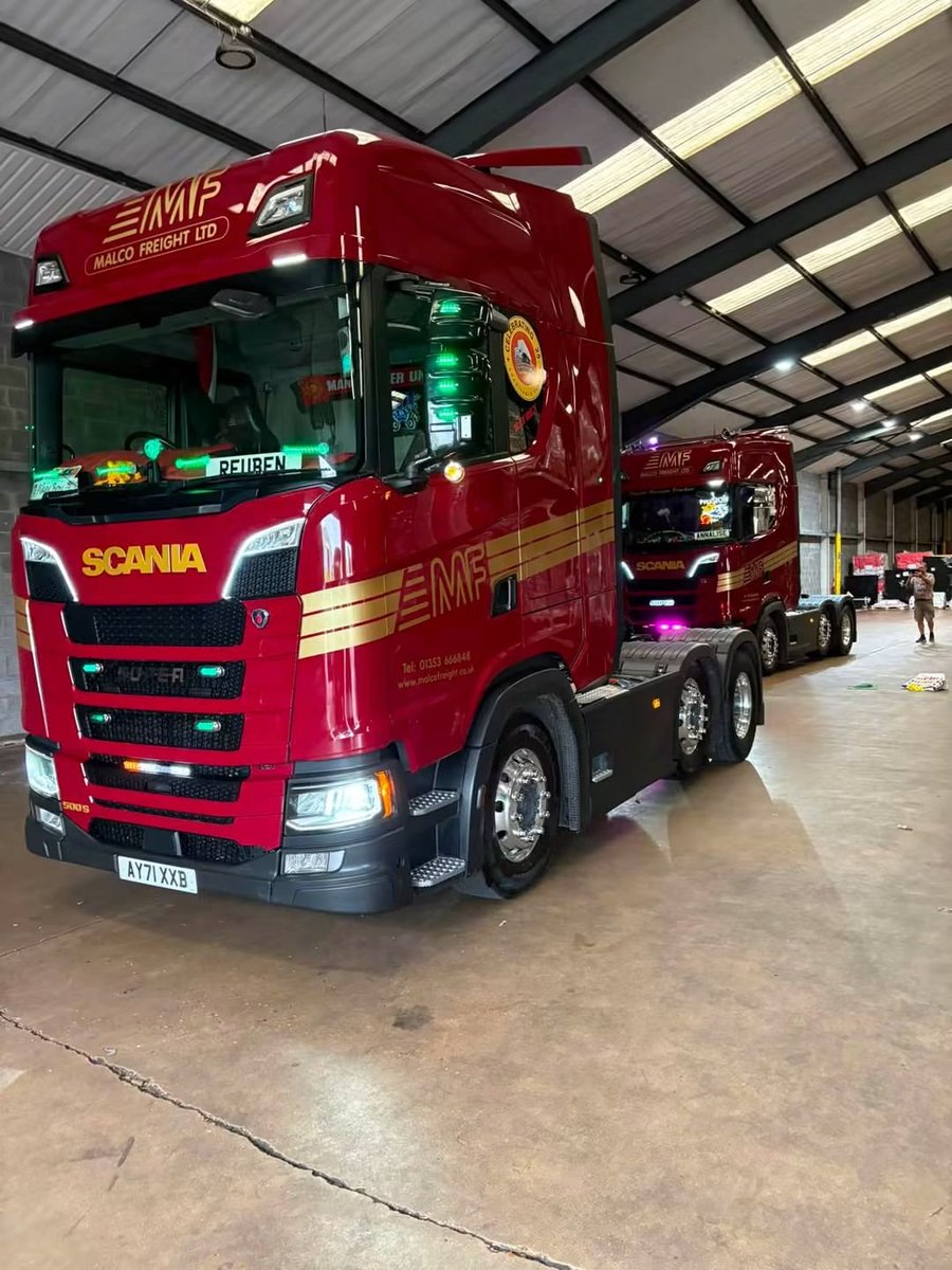 ECTC_Charity's tweet photo. Phil W checking in with 2 ladies in red for 2 special VIP'S beauty in the eyes of their beholders and we think they're gonna love them, because we certainly do too! Make sure you give them a wave when you see them 👋👋 #childrensconvoy2026 https://t.co/GosZYa6rqy