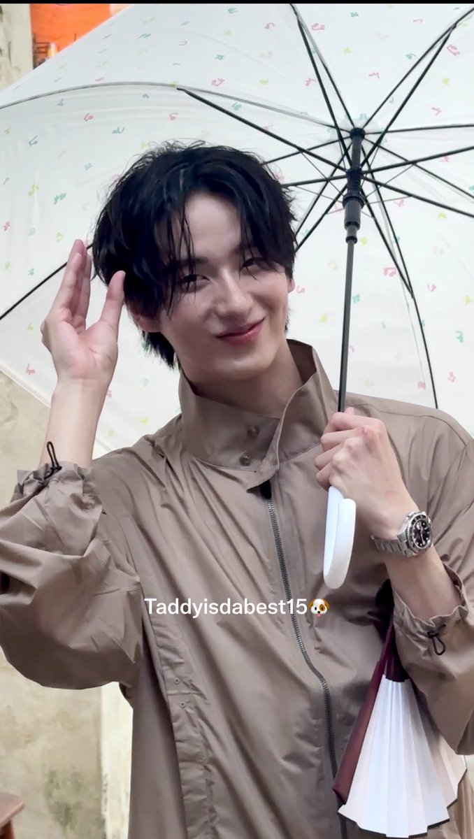 Midnightrose162's tweet photo. เข้าใจเลยทำไมมัมหมีเยอะ ก็น่ารักขนาดเน้ง่ะ
#TadATLAS
#ATLAS_th
#ASICSATSONGWAT https://t.co/l44rpC5Qmb