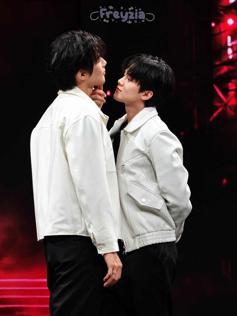 _Freyzia's tweet photo. ท็อปคับ พี่ขอโอกาสไปยืนแทนท็อปได้ไหม?
#PAYBACKFanMeetinginBKK
#Toptapminlee https://t.co/oYoCctPwD9