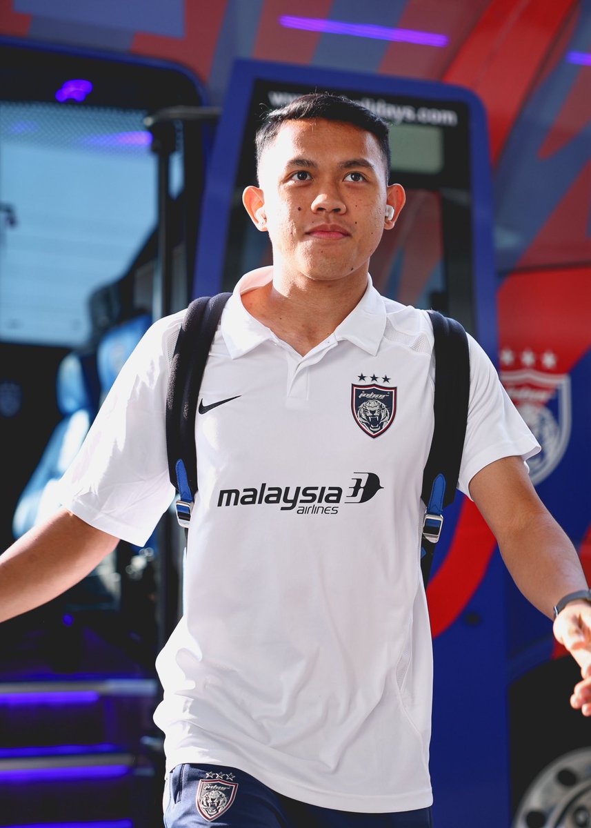 OfficialJohor's tweet photo. Stadium vibes activated. Let’s do this! 💪🏼

More photos at https://t.co/g34cV6O5az

#LigaSuper
#WeAreAMovement
#WhatCanYouDo
#TheTMJeffect
#SouthernTigers
#JewelOfTheSouth https://t.co/6eS8fXsDYO