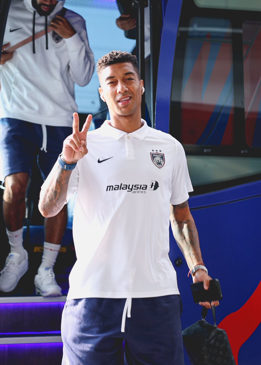 OfficialJohor's tweet photo. Stadium vibes activated. Let’s do this! 💪🏼

More photos at https://t.co/g34cV6O5az

#LigaSuper
#WeAreAMovement
#WhatCanYouDo
#TheTMJeffect
#SouthernTigers
#JewelOfTheSouth https://t.co/6eS8fXsDYO
