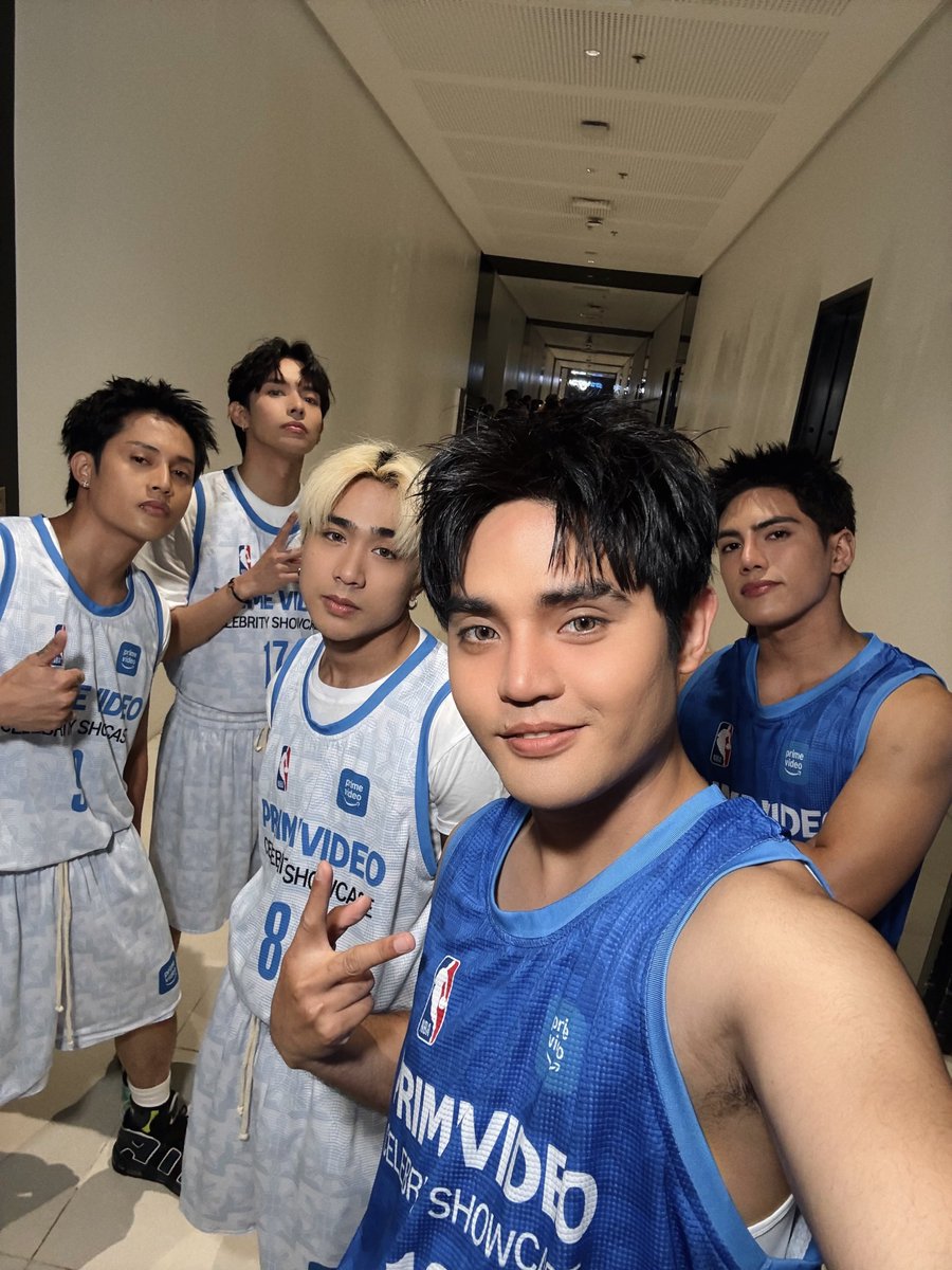 SB19Official's tweet photo. SB19 FOR 3 😎🏀 https://t.co/8hLw69OVj4
