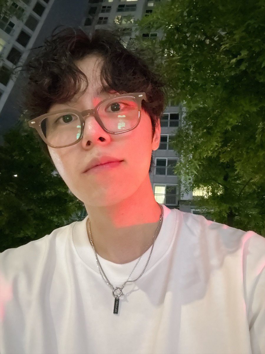 bubbletherose's tweet photo. 💬TG 260829 — 19:49 https://t.co/uqDaTnEYRw