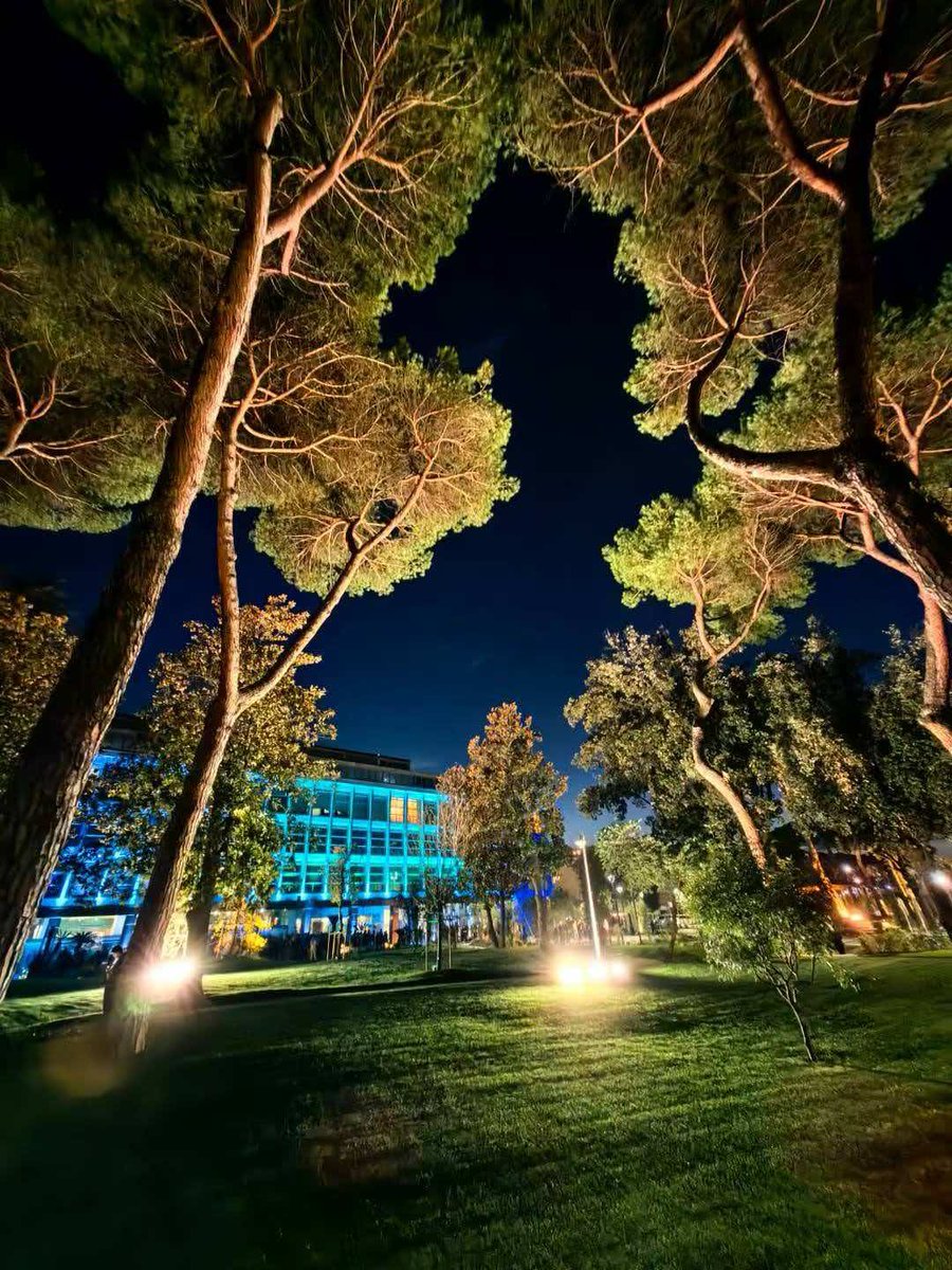 FAODG's tweet photo. Proud to see @FAO’s East Gate project awarded LEED Gold certification! A blend of East & West, yin & yang, science & art, peace & harmony, where modern design meets ancient trees & our shared heritage. A well-deserved recognition of sustainability & innovation. #4Betters https://t.co/jzg4bcyVq1