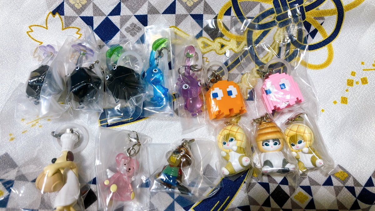 chocoria_choco's tweet photo. 【交換】
めじるしアクセサリー、カラとも、
【譲】
モフサンド、サンリオ、ピクミン、シュガバニ、マリオ、CCさくら、ポケチャームなど

【求】
シナモン、ポチャッコ、ニャッキ、たまごっち、ツムツムドナルド、小狼くま、パックマンクリアver.のめじるし、

郵送希望です
リプに続く https://t.co/rUkpHhwl5E