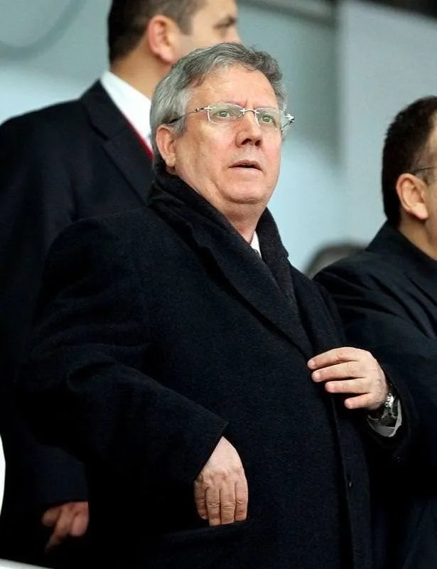 ConflictTR's tweet photo. Fenerbahçe Başkanı Aziz Yıldırım’ın sahibi olduğu Dearsan, yılda 68 savaş gemisi üretebilecek yeni bir tesis inşa edecek.

Tesiste yılda:

23,5 metreye kadar 8 savaş gemisi,
20 metreye kadar 20 savaş gemisi,
15 metreye kadar 40 savaş gemisi,
3 denizaltı üretilebilecek. https://t.co/NqbbNo4J0B