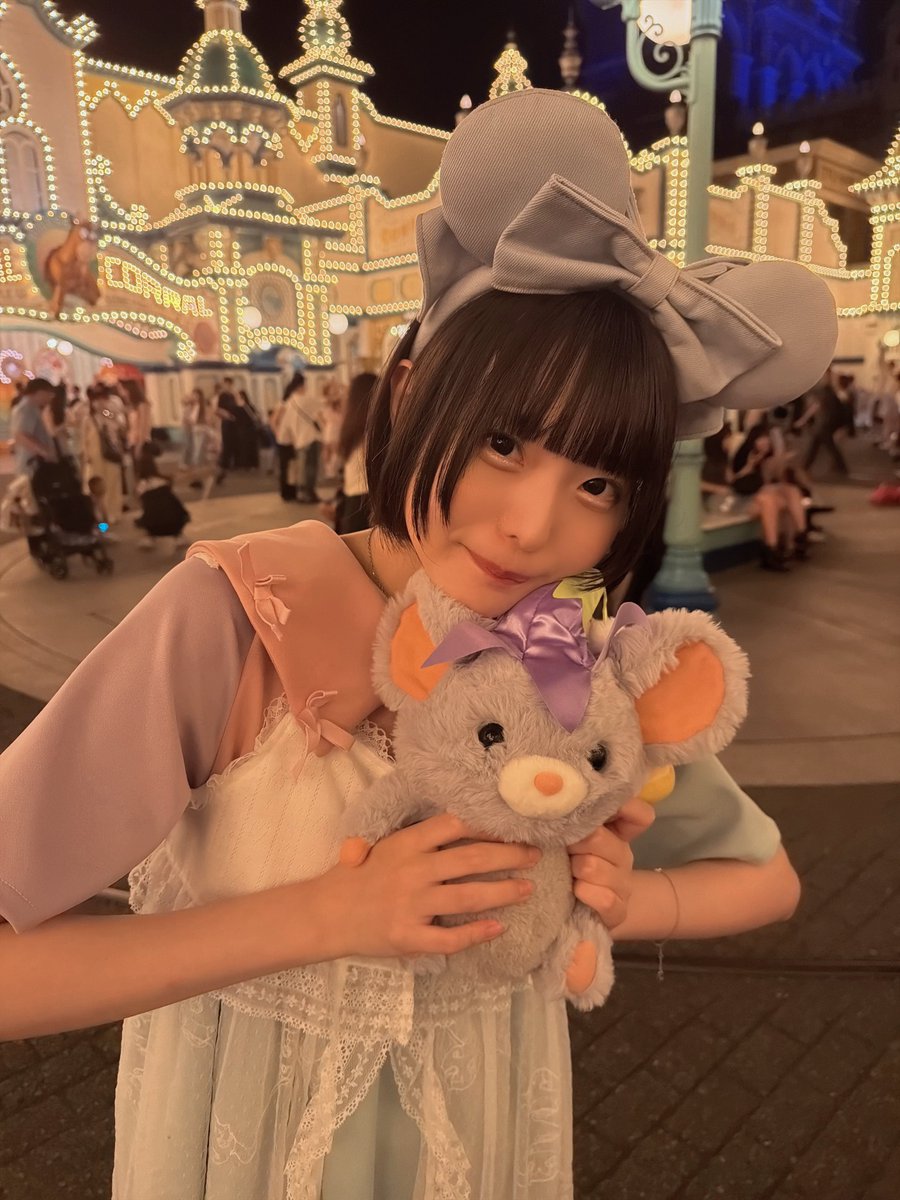 NANIMONO_azusa's tweet photo. Meituのフラッシュ加工、めっちゃ盛れ��
←before          after→ https://t.co/c0F0Sq9NHW