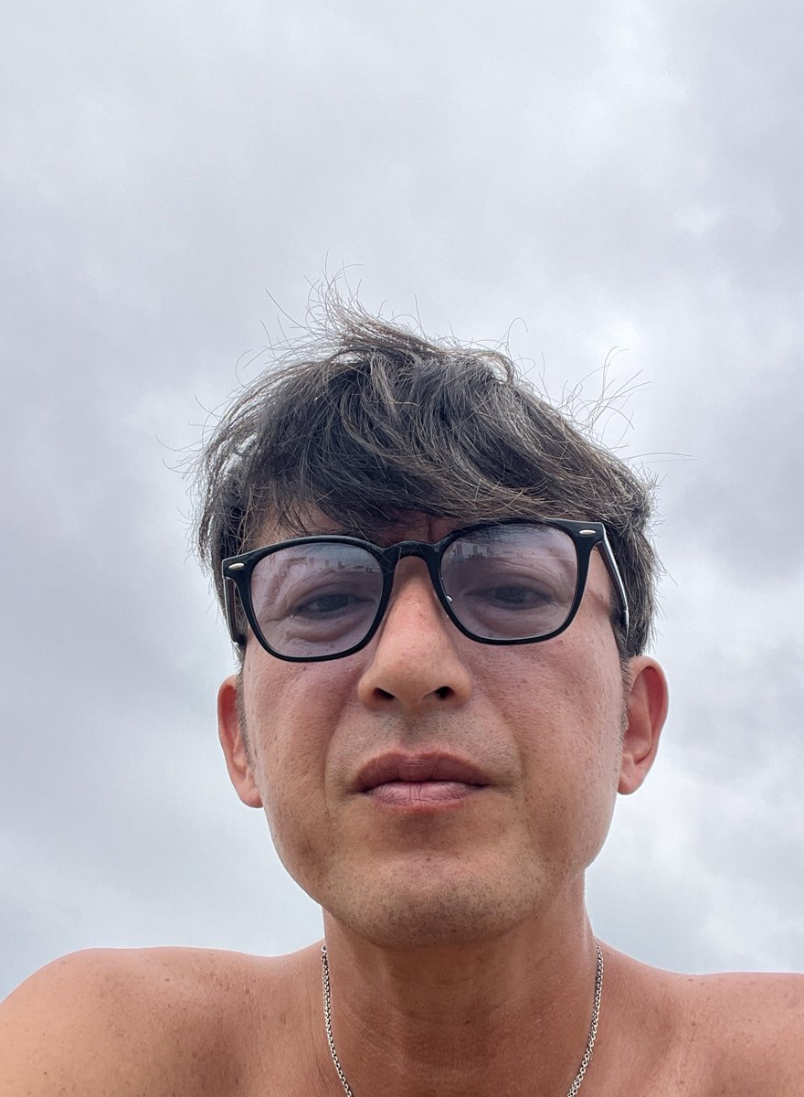 atushing's tweet photo. 今年の夏は寒みぃ〜よ！氷河期かよ！？禁句！（氷河期世代） https://t.co/8J9hy9hXG6