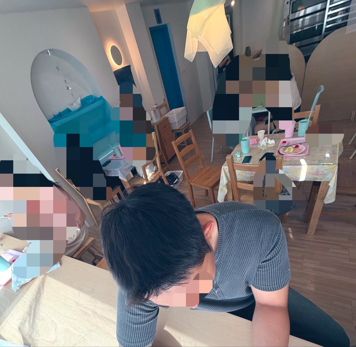 ukunss's tweet photo. 이제 소녀들 가득한 공간엔 남친 안 데려가기… https://t.co/fSbY45NlOu