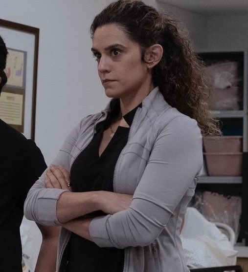 sapphicbaran's tweet photo. trinity being a brat &amp; baran looking at her like that… 🚬🚬🚬 https://t.co/TjYa0qtEQZ