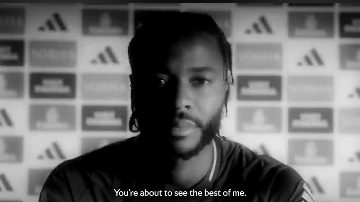 Eghaoui's tweet photo. Rashford loan announcement on Deadline day #arsenal https://t.co/dFMo21ydGi