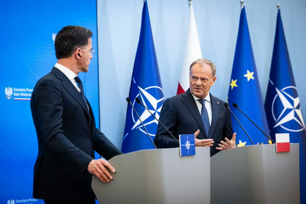 dariodangelo91's tweet photo. 🚨🪖🇵🇱🇺🇦🇷🇺 Attenzione. Donald Tusk: "Il segretario generale della NATO, Mark Rutte, mi ha appena trasmesso la sua valutazione della situazione nella regione e sul fronte ucraino-russo. 

Come avevo avvertito, l'escalation da parte della Russia sta procedendo. L'Ucraina ha bisogno di un maggiore sostegno aereo, che ha anche un significato per la nostra sicurezza. Questo è un compito per tutta l'Europa. 

I prossimi sei mesi saranno decisivi e noi, come Polonia e NATO, dobbiamo essere preparati a vari scenari. 

Non possiamo escludere provocazioni da parte della Russia nei confronti di uno dei membri della NATO".