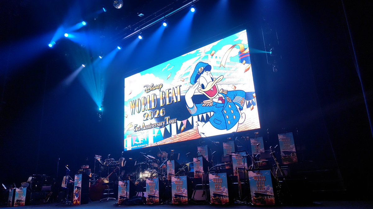 emptymoon625's tweet photo. #ディズニーワールドビート
楽しかったぁ！！！！！！BBBの曲が聴けるのは知ってたけどタップダンスを音で再現されると思わんくてうっかり泣きそうになった
アラビアン要素増し増しホールニューワールドと和要素てんこ盛りのシーテーマソングが凄まじかった https://t.co/ngQXImD4U4