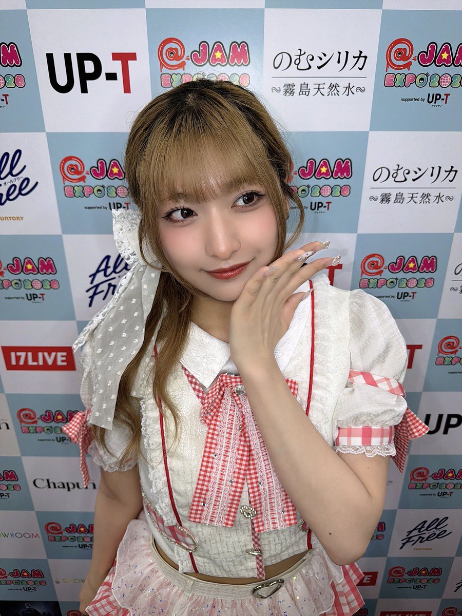 ri_ri_ri_5_myst's tweet photo. @ JAM EXPO ありがとうございました⸜❤︎⸝‍

My_Stageのりりりです！！

今年も@ JAMに来れてめちゃうれしいʚ̴̶̷̆_ʚ̴̶̷̆
1日たくさん一緒にいれてうれしかった😚My_Stageをもっと色んな人に知ってもらえるようにがんばるぞーーーー❕❕❕ https://t.co/UWXva1y0zB