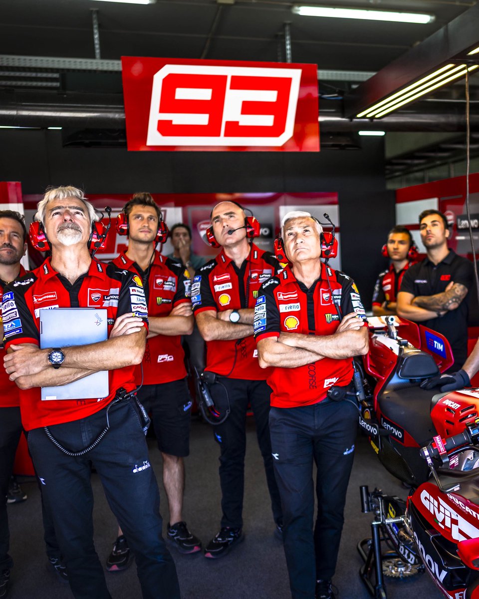 ducaticorse's tweet photo. Game on. 🔥🔥🔥
#AragonGP

#ForzaDucati #DucatiLenovoTeam https://t.co/kwCnZMd7bv